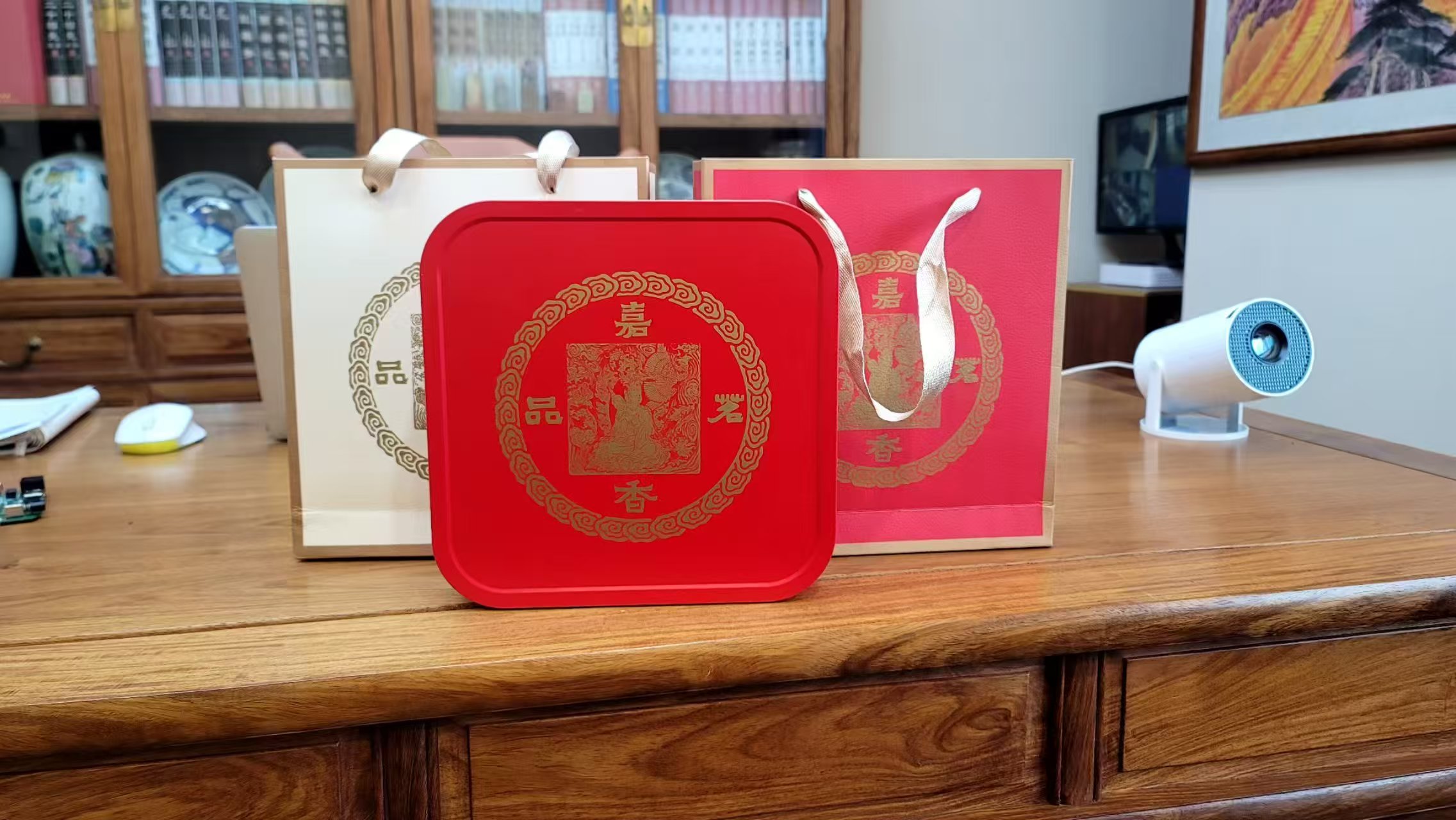 嘉香茗品普洱茶.jpg